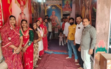 कठूमर में नवसंवत पर वैश्य दिवस हर्षोल्लास के साथ मनाया, लक्ष्मी पूजन कर सुख-समृद्धि की कामना