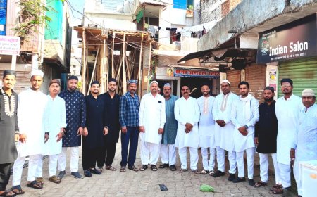 अल्पसंख्यक नेताओं ने गले मिलकर दी ईद की मुबारकबाद, दिया भाईचारे और एकता का संदेश