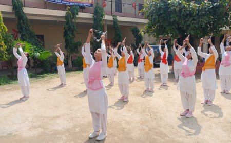 आर्य समाज कोई संप्रदाय नही,बल्कि एक विचारधारा   - लेझीम नृत्य ने मन मोहा