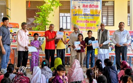 गोविंदगढ़ ब्लॉक के सरकारी स्कूलो में मेगा पीटीएम: नए सत्र 2026 की तैयारी, नियमित स्कूल भेजने और शिक्षा के महत्व पर दिया जोर