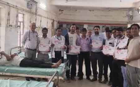 स्वैच्छिक रक्तदान शिविर मे 55यूनिट रक्त संग्रह