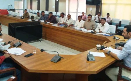 पंच गौरव कार्यक्रम एवं आकांक्षी ब्लॉक विकास योजना की प्रगति की समीक्षा बैठक आयोजित