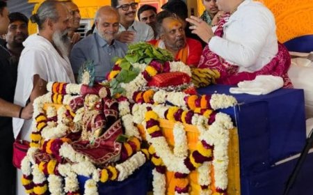 भीलवाड़ा में शिव महापुराण कथा की तैयारियों को मिली गति,  जयपुर में समिति पदाधिकारियों ने किया पंडित प्रदीप मिश्रा का भव्य स्वागत