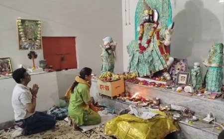 रामसापीर के मंदिर पर महा आरती के बाद भंडारे का आयोजन