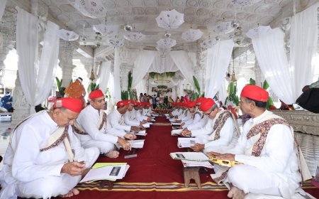 जीरावला तीर्थ में नवपद ओली के पांचवें 'साधु पद' पर उत्सवों की धूम सेठ मोतीशाह के शौर्य और रजोहरण के अक्षताभिषेक ने मोहा 1000 आराधकों का मन