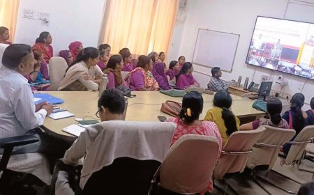 मुख्यमंत्री ने दी आंगनबाड़ी कार्यकर्ताओं को बड़ी सौगात; आंगनबाड़ी कार्यकताओं एवं सहायिकाओं को दो यूनिफॉर्म के लिए 1-1 हजार रुपये की राशि की डीबीटी