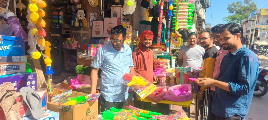 गोविन्दगढ़ में रात्रि को हुआ होलिका दहन, 4 मार्च को मनाई जाएगा धुलेंडी का पर्व