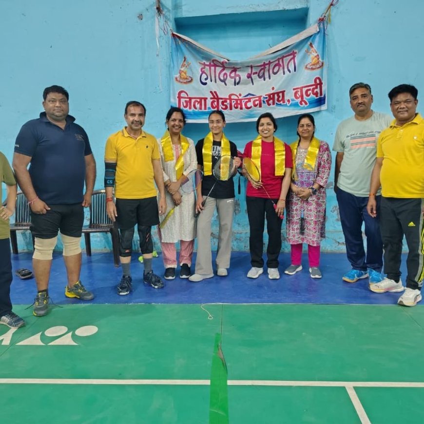 जिला बैडमिंटन संघ ने मनाया महिला दिवस; मातृ शक्ति का सम्मान और कोर्ट पर रोमांचक मुकाबले