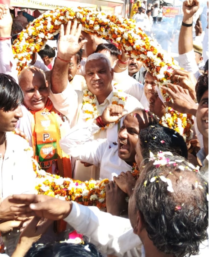 टहला में गृह राज्यमंत्री का पुष्प वर्षा कर सर्वसमाज ने किया अभिनंदन