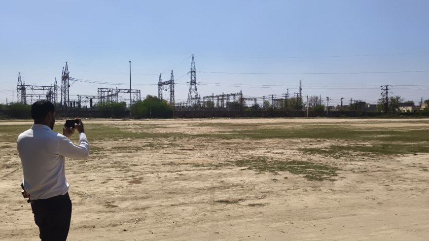 सरकारी के खेल मैदान पर अतिक्रमण, ग्रामीणों में आक्रोश; पटवारी बोला - भूमि पर मकान व फसल होने के कारण पैमाइश नहीं हो सकी