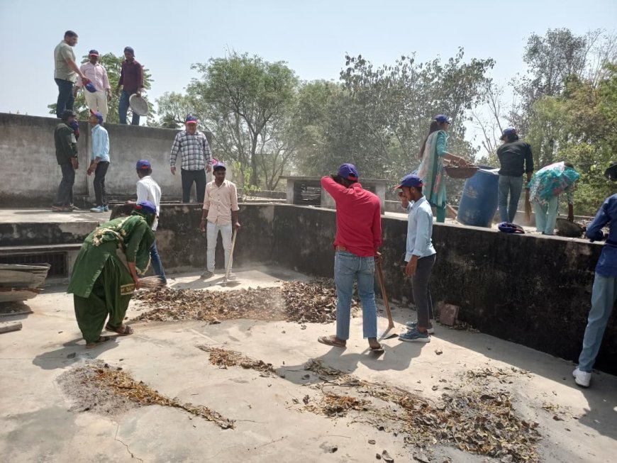 महात्मा गांधी स्कूल रामबास में NSS शिविर; छात्रों को सड़क और साइबर सुरक्षा की दी गई जानकारी, एक्सपर्ट बोले- छोटी सी लापरवाही से भी हो सकते है बड़े हादसे