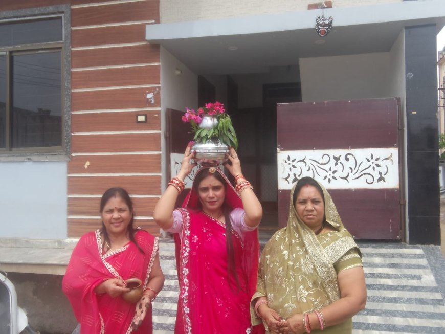 गणगौर की भक्ति में रंगा भीलवाड़ा: ईसर-गौरा पूजन से गूंजे लोकगीत, सड़कों पर उमड़ा आस्था का सैलाब