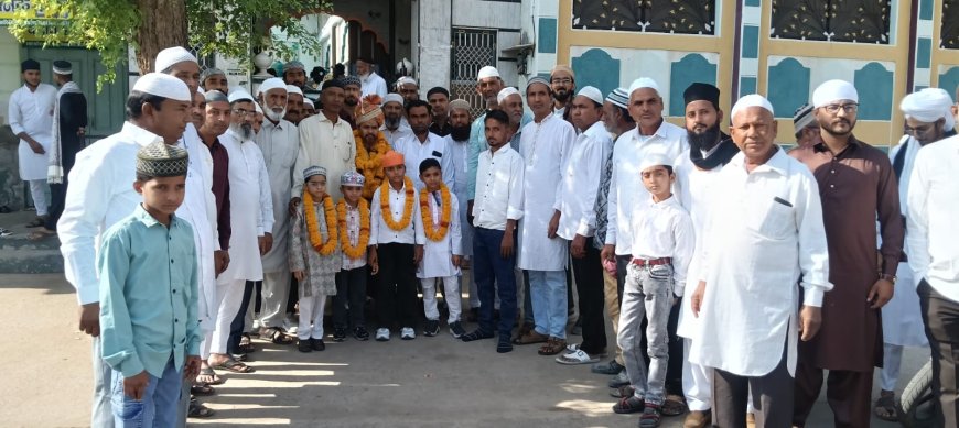 जामा मस्जिद में अकीदतमंदों ने अदा की ईद उल फितर की नमाज अमन चैन की मांगी दुआएं