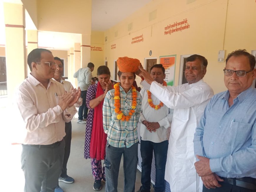 छापोली की राउमावि में उत्कृष्ट प्रदर्शन करने पर प्रतिभाओं का किया सम्मान