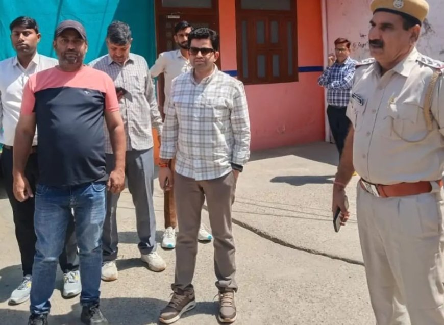 तहसीलदार अभिषेक यादव ने गैस एजेंसियों का औचक निरीक्षण किया; समय पर सिलेंडर आपूर्ति के सख्त निर्देश दिए, कालाबाजारी करने पर कार्रवाई की मांग