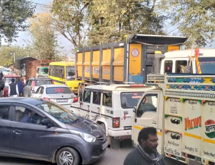 दिन में भी भारी वाहनों की एंट्री, हर आधे घंटे में जाम; ट्रैफिक प्लान अब तक नहीं