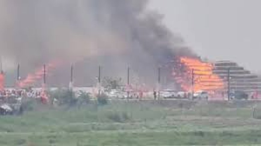 अयोध्या में बड़ा हादसा: परिवहन मंत्री के महायज्ञ पंडाल में लगी भीषण आग; राम मंदिर से महज 800 मीटर दूर मची अफरा-तफरी