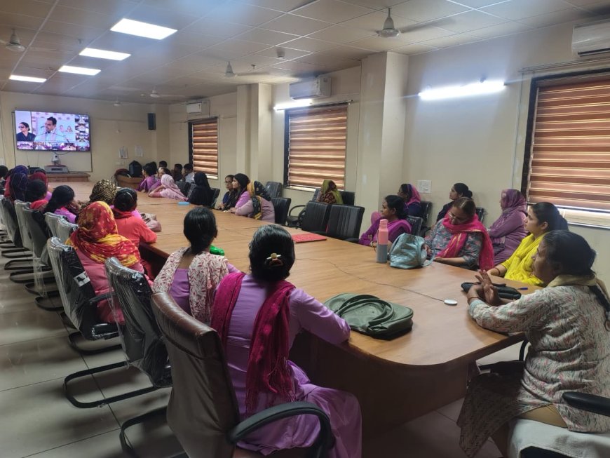 मुख्यमंत्री ने जिले की 1900 आंगनबाड़ी कार्यकताओं एवं सहायिकाओं को दो यूनिफॉर्म के लिए 1-1 हजार रुपये की राशि की डीबीटी