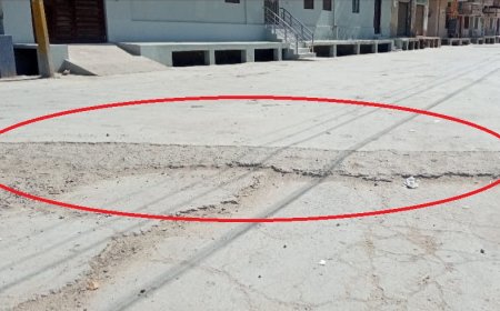 खैरथल में बदहाल सड़क और टूटा रैंप बना खतरा, कचरे के ढेर से लोग परेशान, प्रशासन से जल्द सुधार की मांग