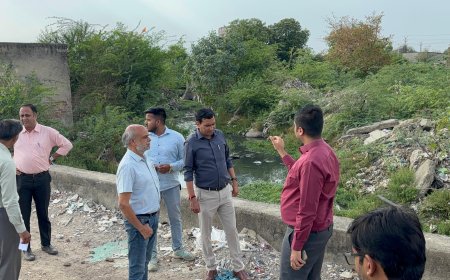 विधायक कोठारी ने जिला कलेक्टर के साथ गांधीसागर से सांगानेर नदी तक नाले का लिया जायजा;  मौके पर सफाई कार्य शुरू