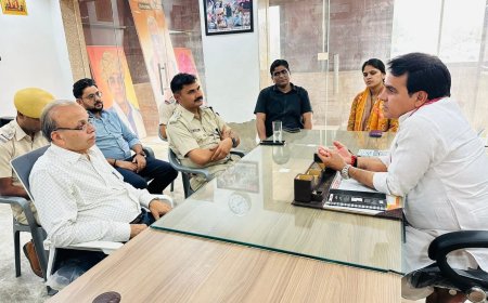 विधायक राजेंद्र मीणा ने उपखंड अधिकारी पुलिस उपाधीक्षक सहित थाना अधिकारियों की सुशासन को लेकर ली  मिटिंग