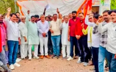 अंता मंडी में तुलाई ठप, किसानों ने ताला जड़ाः बोले- फसल खुले में पड़ी खराब हो रही, आंदोलन की चेतावनी दी