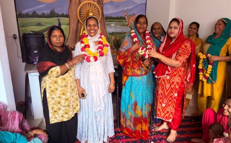 डॉ. राजकुमारी सुलानिया बनीं अलवर शहर ब्लॉक महिला कांग्रेस अध्यक्ष, कच्ची बस्ती में हुआ भव्य सम्मान