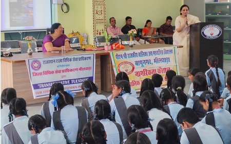 पीएम श्री राजकीय बालिका विद्यालय में विधिक जागरूकता शिविर; जज ग्रीष्मा शर्मा ने बालिकाओं को दी साइबर सेफ्टी की सीख