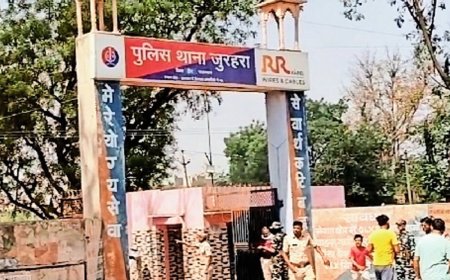 जुरहरा पुलिस की बड़ी सफलता: 40 महीने बाद ज्वेलरी शॉप चोरी का खुलासा; अंतरराज्यीय बावरी गैंग के 3 शातिर चोर गिरफ्तार; 7 किलो चाँदी बरामद