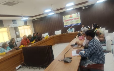 ट्रांसजेंडर दिवस पर जागरूकता कार्यक्रम आयोजित; सरकारी योजनाओं का लाभ लेने एवं मुख्यधारा से जुड़ने के लिए करें प्रेरित-जिला कलक्टर