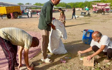 कथा विराम के बाद भी सेवा जारी: मेडिसिटी ग्राउंड की सफाई में जुटे सैकड़ों हाथ