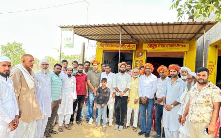 युवाओं की भागीदारी से ही संभव है मजबूत नेतृत्व: एडवोकेट लियाकत ख़ान ने 'जन संवाद' में मतदान के लिए किया प्रेरित