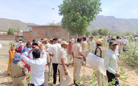 पहाड़िला में भारी पुलिस जाब्ते के बीच पत्थरगढ़ी की कार्रवाई संपन्न; प्रशासन ने विधिक आदेशों की पालना में किया सीमांकन, विरोध करने पर कुछ लोग हिरासत में