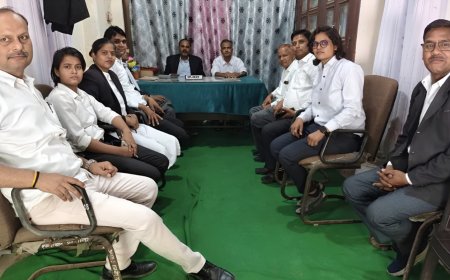 वार काउंसिल आफ राजस्थान के सदस्य की चुनाव की तैयारी को लेकर डीग बार एसोसिएशन की बैठक आयोजित; 22 अप्रैल को जिला न्यायालय परिसर स्थित बार सभागार में होगा मतदान