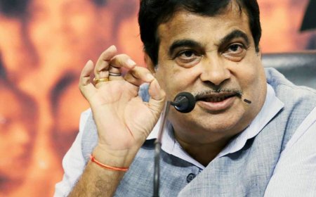 नितिन गडकरी ने लगाई लगाई एनएचएआई अधिकारियों को फटकार, पूछा- हाईवे सही नहीं तो टोल क्यों;  केंद्रीय मंत्री ने अधिकारियों को दी चेतावनी