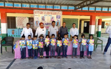 रोटरी क्लब मकराना ने गुणावती स्कूल में वितरित की लेखन पुस्तकें
