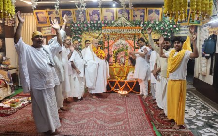 ललित कुंज आश्रम में पांच दिवसीय चंदन महोत्सव संपन्न; ठाकुर ललित मोहिनी देव जू का हुआ भव्य चंदन श्रृंगार