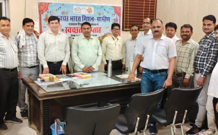 कठूमर पंचायत समिति में राष्ट्रीय पंचायती राज दिवस पर संगोष्ठी, स्वच्छता की दिलाई शपथ