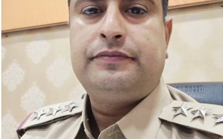 सचिन शर्मा ने संभाला महुवा थानाधिकारी का पदभार; बोले– "अपराध और नशे के विरुद्ध होगी जीरो टॉलरेंस की नीति"