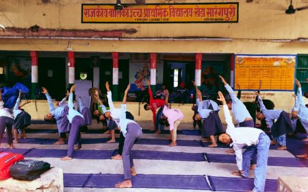 राजकीय बालिका उच्च प्राथमिक विद्यालय खेड़ा सारंगपुरी में  हुआ योग प्रशिक्षण का आयोजन
