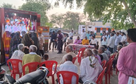 ग्राम रथ अभियान;  ग्रामीणों को योजनाओं व आधुनिक कृषि तकनीकी के बारे में मिल रही है जानकारी