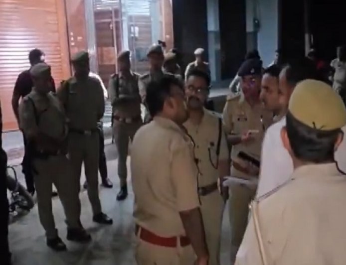 बर्थडे पार्टी में 'खूनी खेल', केक लगाने के विवाद में अंधाधुंध फायरिंग, 3 की मौत