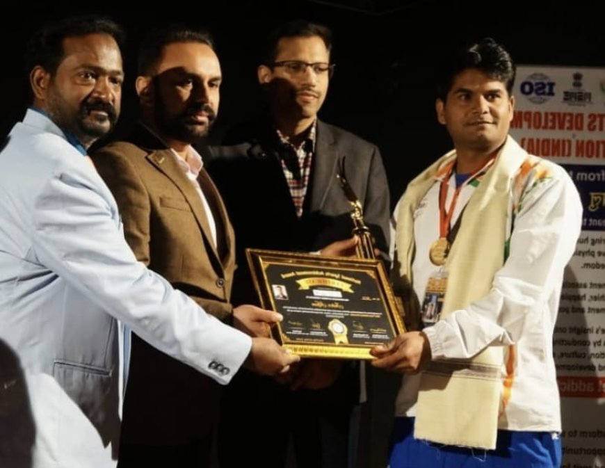 लक्ष्मणगढ़ के डॉ. खान को मिला एक्सीलेंस अचीवमेंट अवार्ड