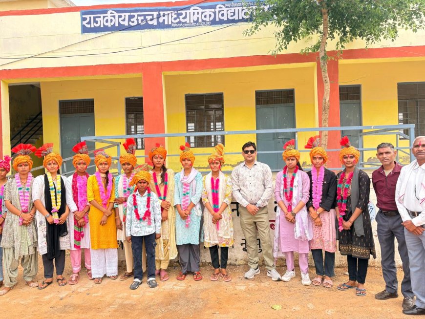 मुक्ति ने कृषि संकाय में लहराया परचम,  ग्रामीणों ने गाजे-बाजे के साथ निकाला जुलूस