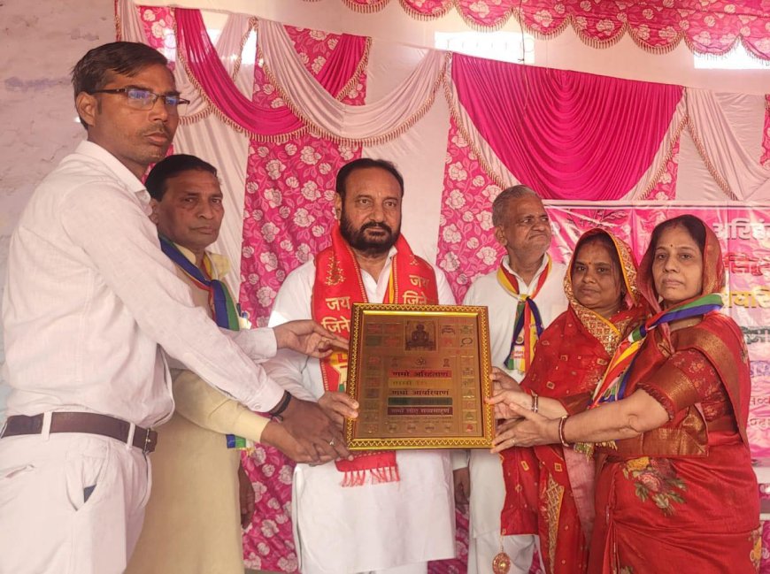 विश्व शांति के लिए नवकार महामंत्र का गूंजा जाप, बड़ौदामेव के जैन नसियाजी में उमड़ा श्रद्धा का सैलाब