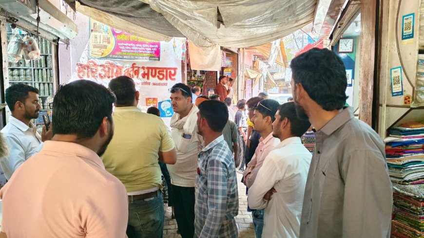 नगर पालिका ने अस्थाई अतिक्रमणकारीयो से की समझाइए नहीं मानने पर वसूला 6600 रुपए का जुर्माना