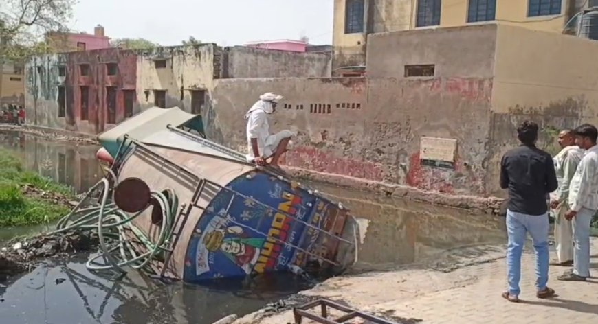 रामबास में गंदे पानी का सड़क पर कब्जा शिकायतों के अंबार पर बैठा है बेपरवाह प्रशासन