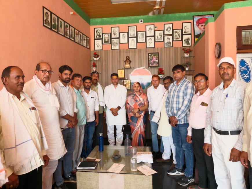 खेरली में ‘संगठन बढ़ाओ-लोकतंत्र बचाओ’ अभियान के तहत बैठक आयोजित; सांसद संजना जाटव ने दिए संगठन विस्तार के निर्देश