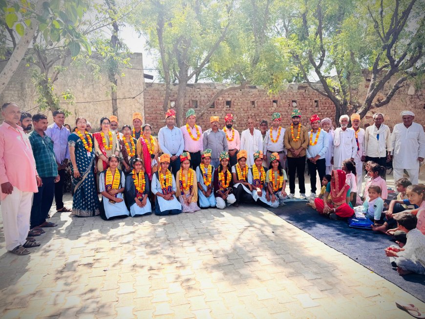 शाहपुर में खेड़ामहमूद विद्यालय के स्टाफ का सम्मान: एग्जाम में स्टूडेंट्स के अच्छे प्रदर्शन पर ग्रामीणों ने किया अभिनंदन