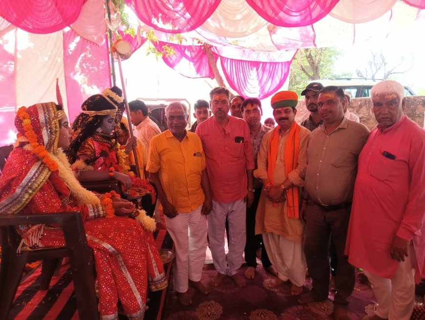 पूर्व सांसद कोली ने की शिव-पार्वती की पूजा-अर्चना; पूर्व सांसद कोली एवं पूर्व जिला प्रमुख गोयल का सम्मान